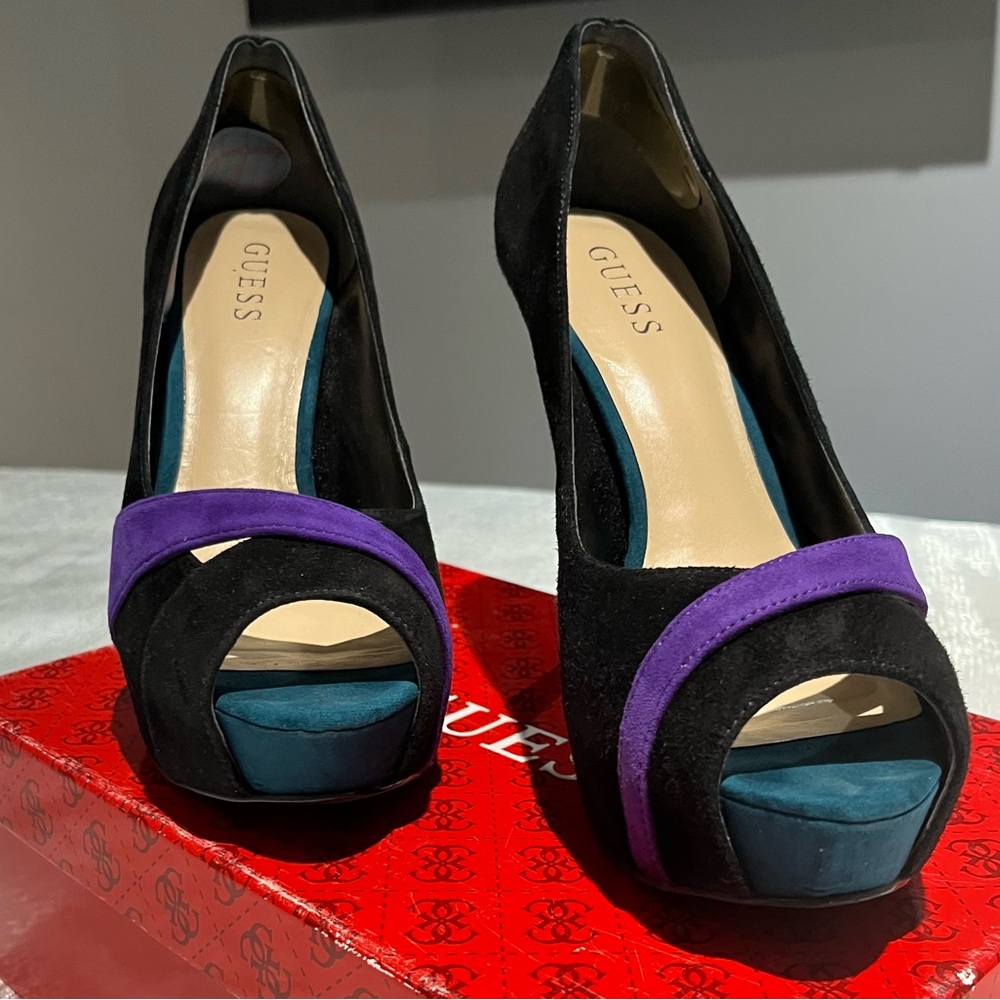GUESS Black and Purple Peep Toe Heels